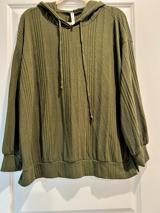 Dear Scarlett Tops - Dear Scarlett Knit Ribbed Hooded Top in Green XL Like New